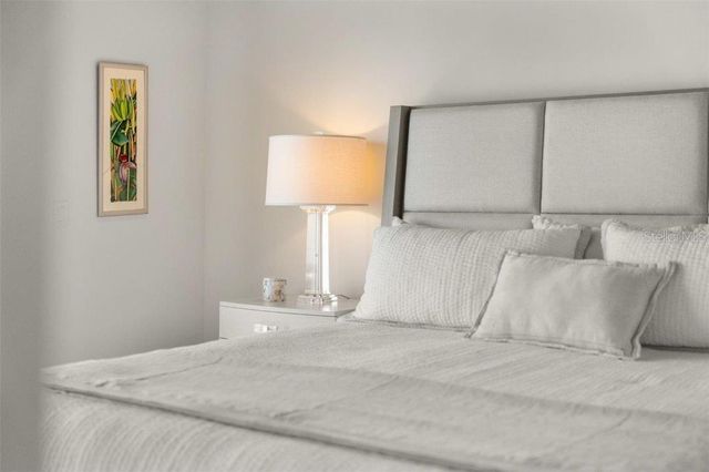 111 GOLDEN GATE POINT 802PH, Sarasota, FL 34236