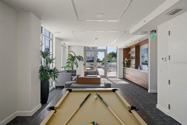 111 GOLDEN GATE POINT 802PH, Sarasota, FL 34236