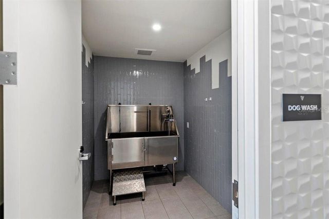 111 GOLDEN GATE POINT 802PH, Sarasota, FL 34236