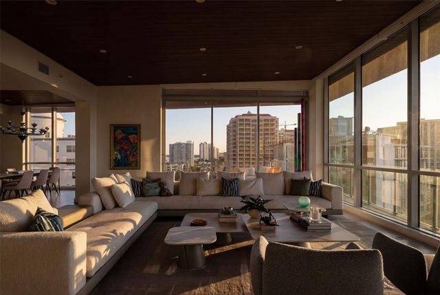 111 GOLDEN GATE POINT 802PH, Sarasota, FL 34236