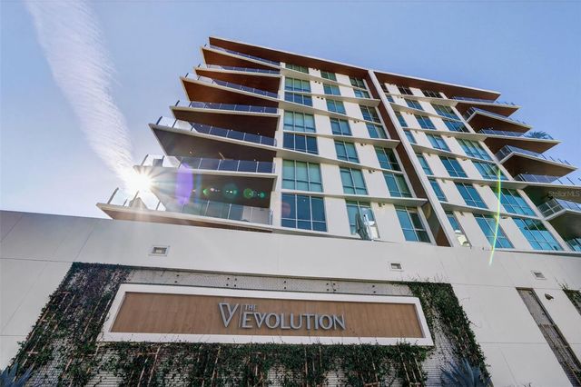 111 GOLDEN GATE POINT 802PH, Sarasota, FL 34236