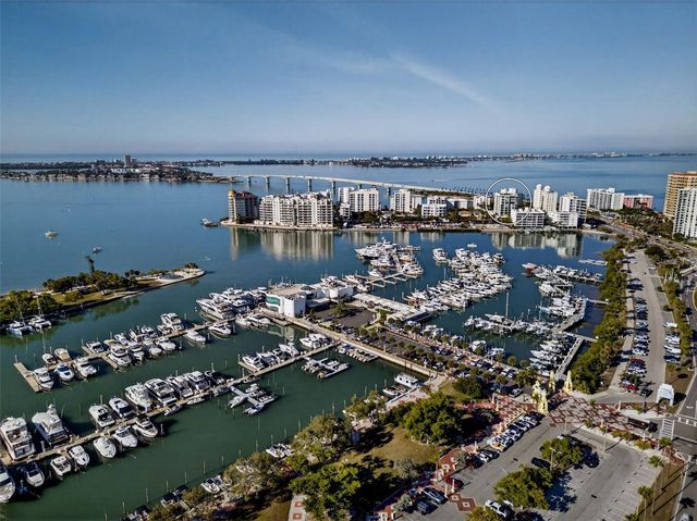 111 GOLDEN GATE POINT 802PH, Sarasota, FL 34236