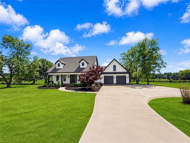 2607 Country Lane, Springdale, AR 72762