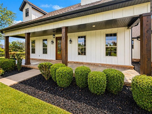 2607 Country Lane, Springdale, AR 72762