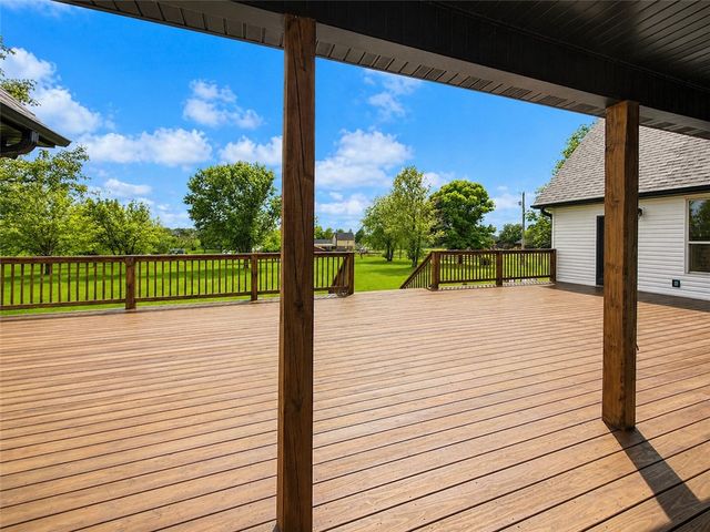 2607 Country Lane, Springdale, AR 72762