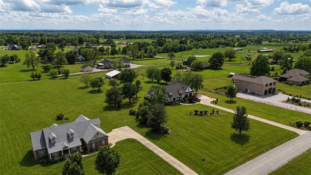 2607 Country Lane, Springdale, AR 72762