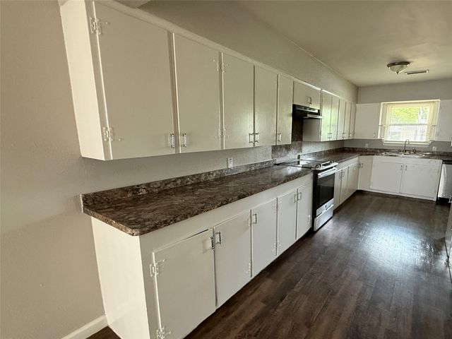 820 Carney Drive, Garland, TX 75041