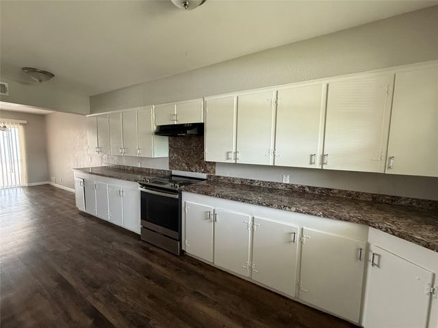 820 Carney Drive, Garland, TX 75041