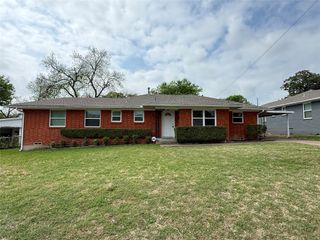 820 Carney Drive, Garland, TX 75041