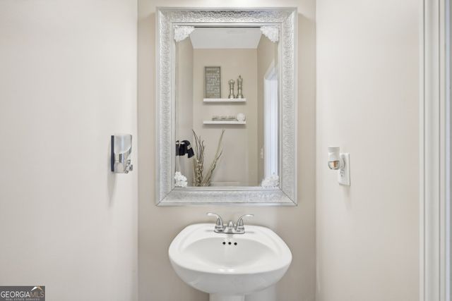 77 Franklin Street, Braselton, GA 30517