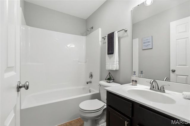 3105 Pathfinder Trail, St Charles, MO 63301