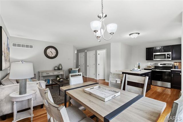 3105 Pathfinder Trail, St Charles, MO 63301