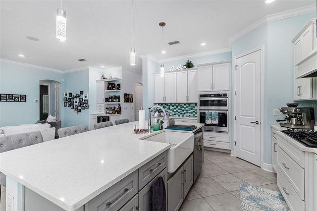 5330 SILVER SUN DRIVE, Apollo Beach, FL 33572