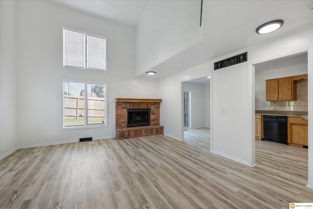 3505 S 56th Plaza, Omaha, NE 68106