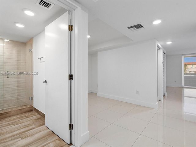 9261 E Bay Harbor Dr 501, Bay Harbor Islands, FL 33154