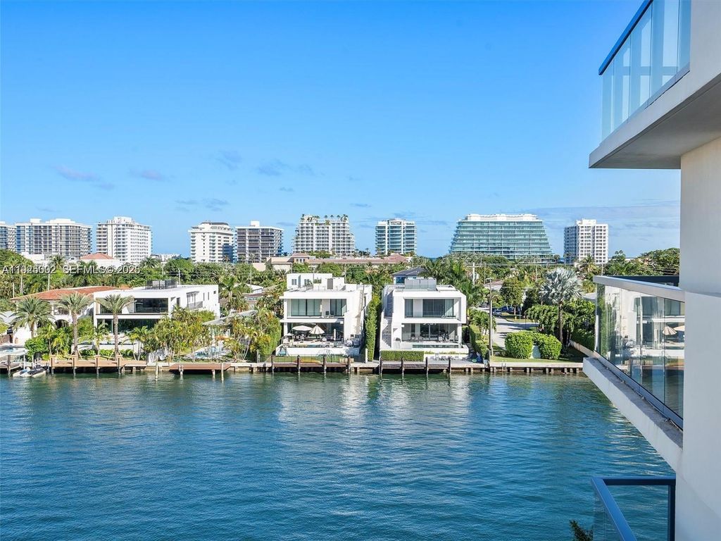 9261 E Bay Harbor Dr 501, Bay Harbor Islands, FL 33154