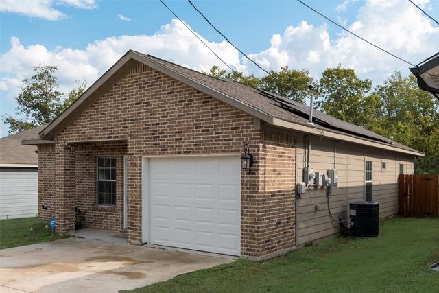 2207 Henry Street, Greenville, TX 75401