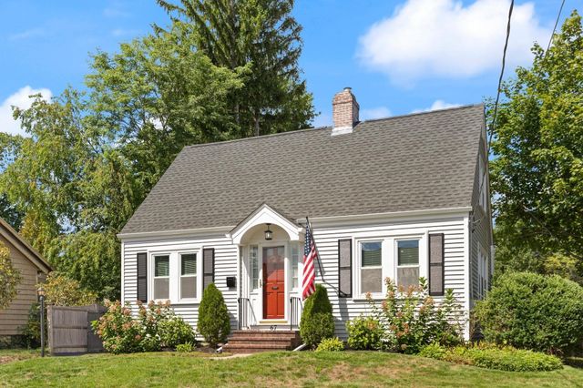 67 Woodard Ave, Brockton, MA 02301