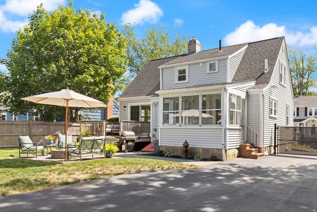 67 Woodard Ave, Brockton, MA 02301