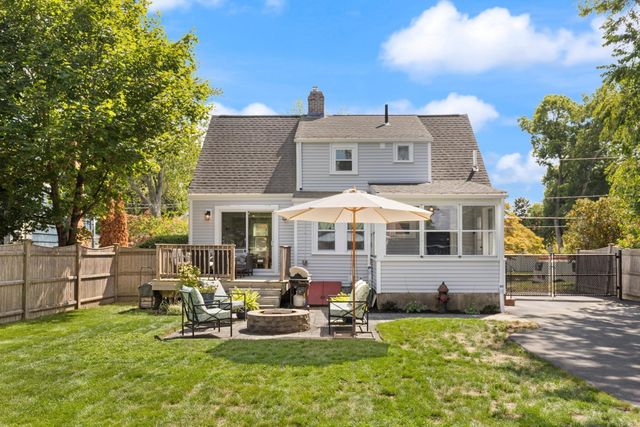 67 Woodard Ave, Brockton, MA 02301