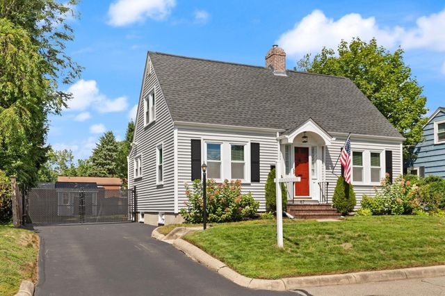 67 Woodard Ave, Brockton, MA 02301