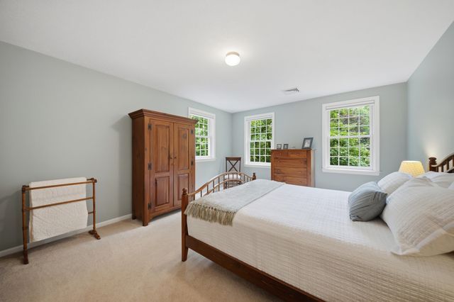50 Munroe Drive, Hampstead, NH 03826