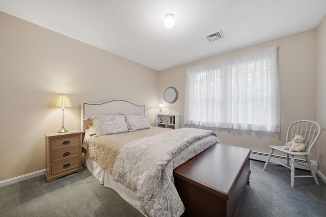 50 Munroe Drive, Hampstead, NH 03826