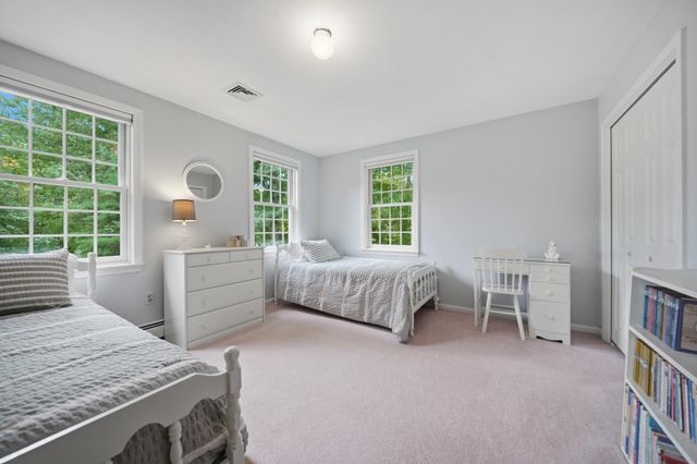 50 Munroe Drive, Hampstead, NH 03826