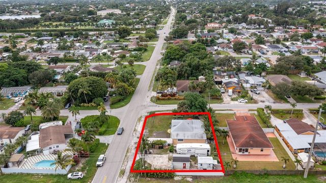 521 S Florida Mango Road, West Palm Beach, FL 33406