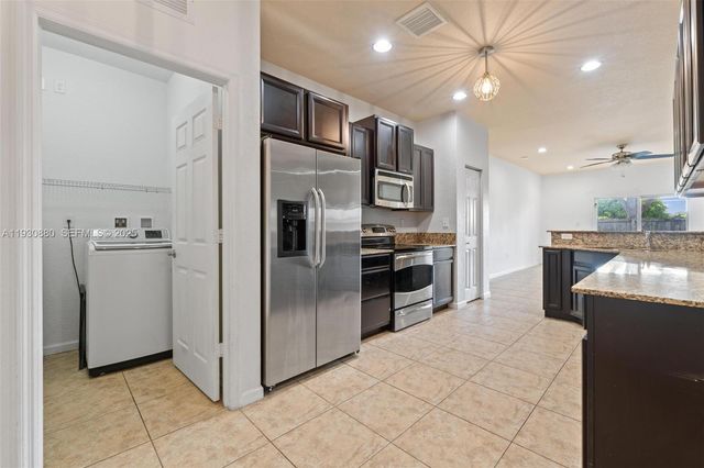 3448 NE 1st St 3448, Homestead, FL 33033