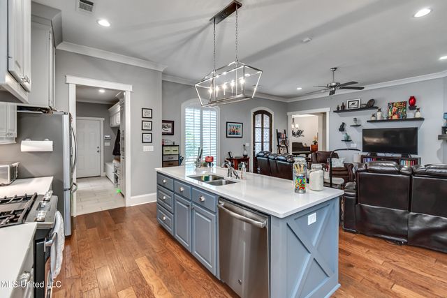 262 Hidden Hills Parkway, Brandon, MS 39047