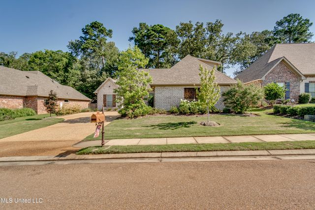 262 Hidden Hills Parkway, Brandon, MS 39047
