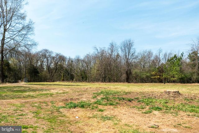 19005 TIDEWATER TRL, Fredericksburg, VA 22408