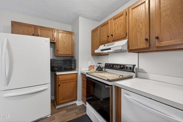 5313 Thistlebrook Court, Raleigh, NC 27610