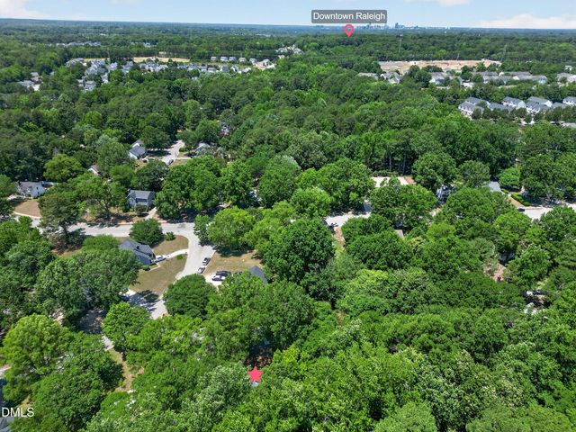 5313 Thistlebrook Court, Raleigh, NC 27610