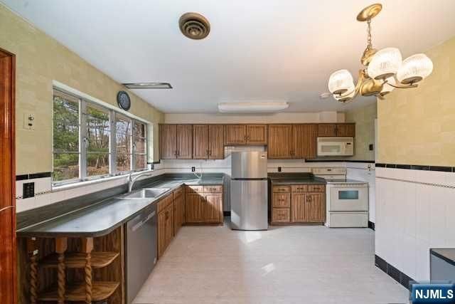 35 Old Dock Road, Alpine, NJ 07620