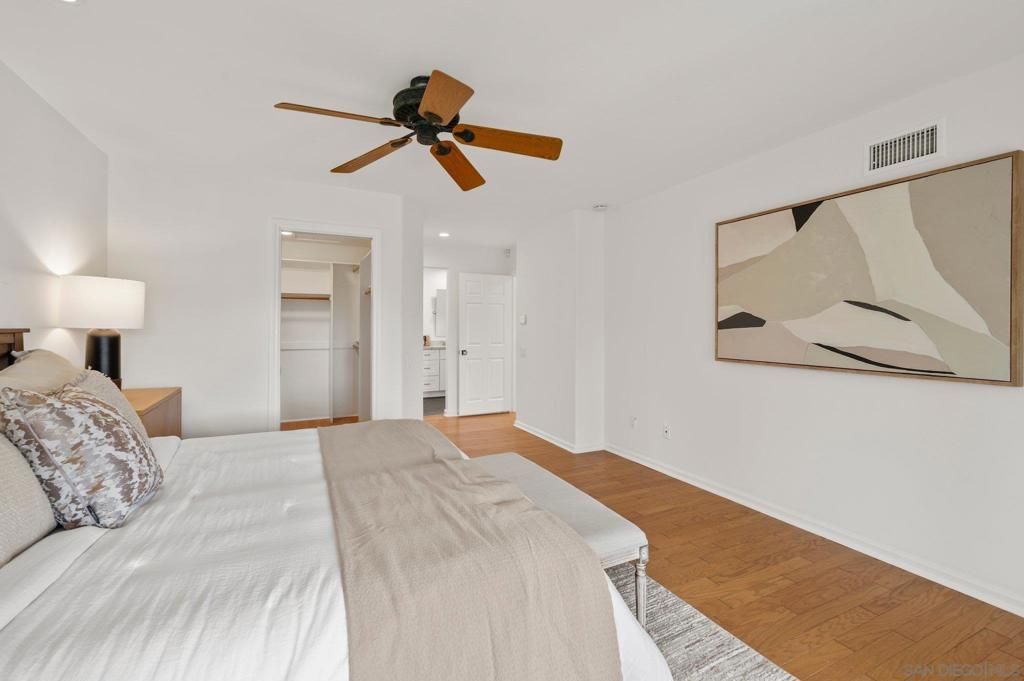 Image 28 of property listing at 2505 Hidden Valley Pl, La Jolla, CA 92037