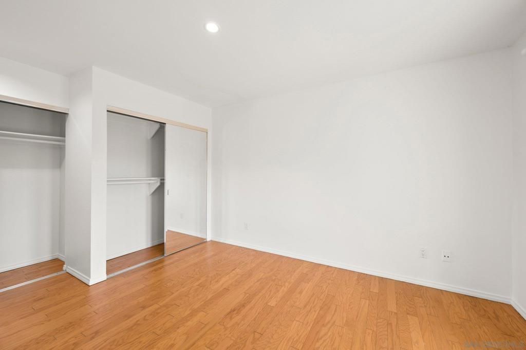 Image 36 of property listing at 2505 Hidden Valley Pl, La Jolla, CA 92037