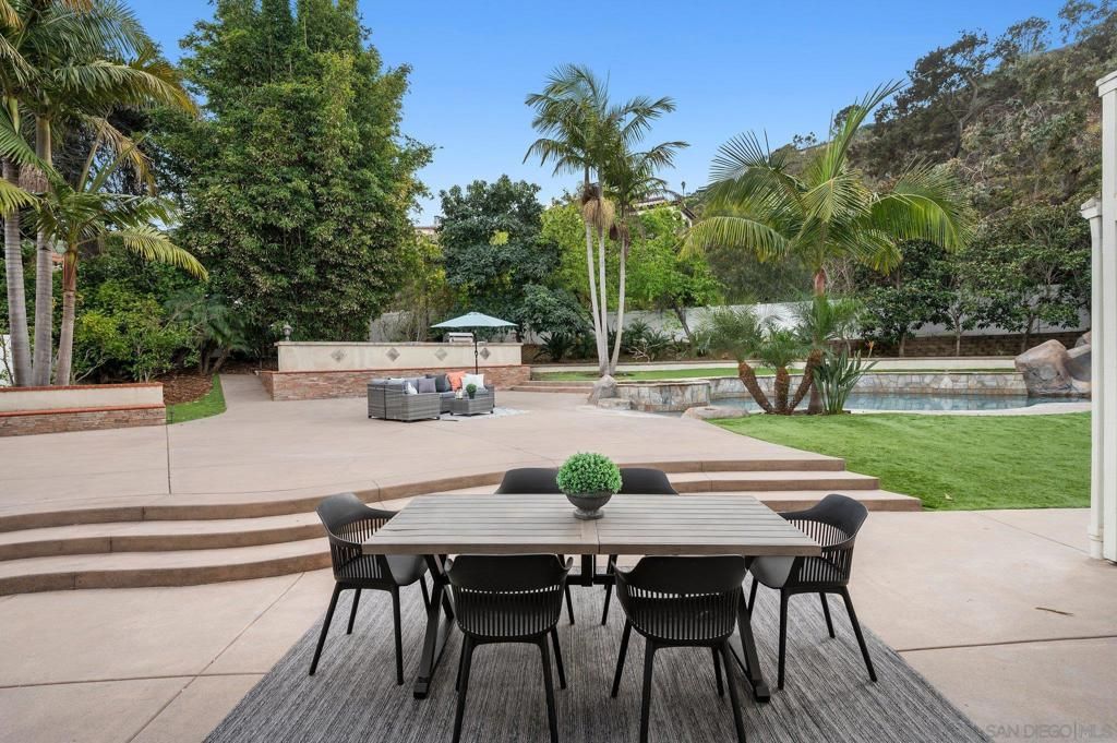 Image 47 of property listing at 2505 Hidden Valley Pl, La Jolla, CA 92037