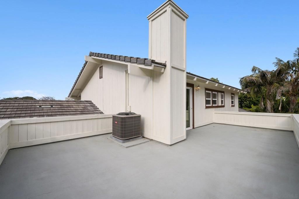 Image 48 of property listing at 2505 Hidden Valley Pl, La Jolla, CA 92037