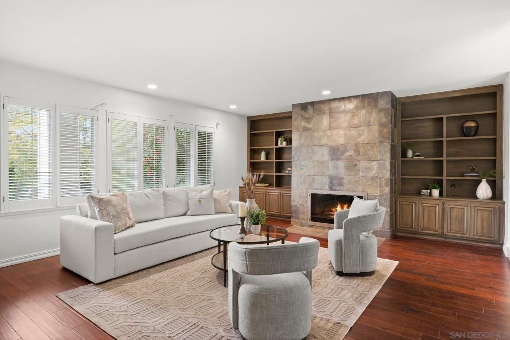 Image 6 of property listing at 2505 Hidden Valley Pl, La Jolla, CA 92037