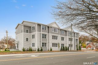 1645 Black Rock Turnpike 304, Fairfield, CT 06825