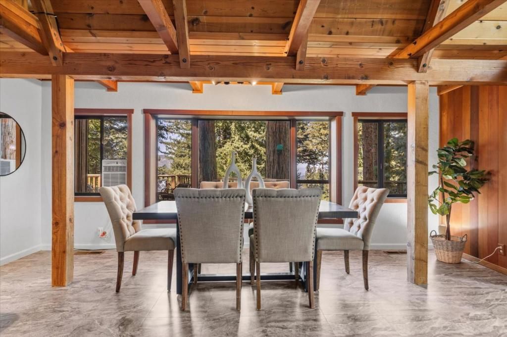 Image 14 of property listing at 18081 Redwood Drive, Los Gatos, CA 95033