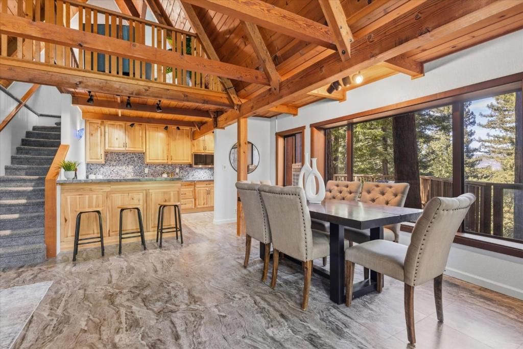 Image 15 of property listing at 18081 Redwood Drive, Los Gatos, CA 95033