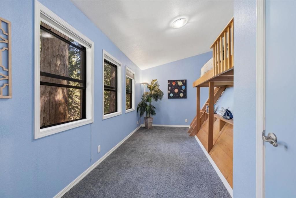 Image 28 of property listing at 18081 Redwood Drive, Los Gatos, CA 95033