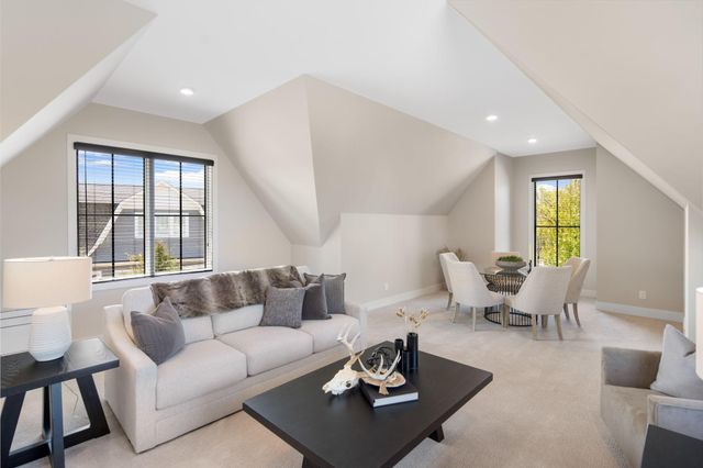 3752 Woodland Cove Parkway, Minnetrista, MN 55331