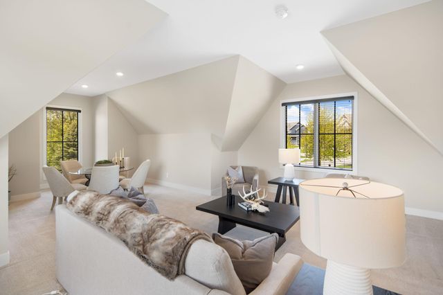 3752 Woodland Cove Parkway, Minnetrista, MN 55331
