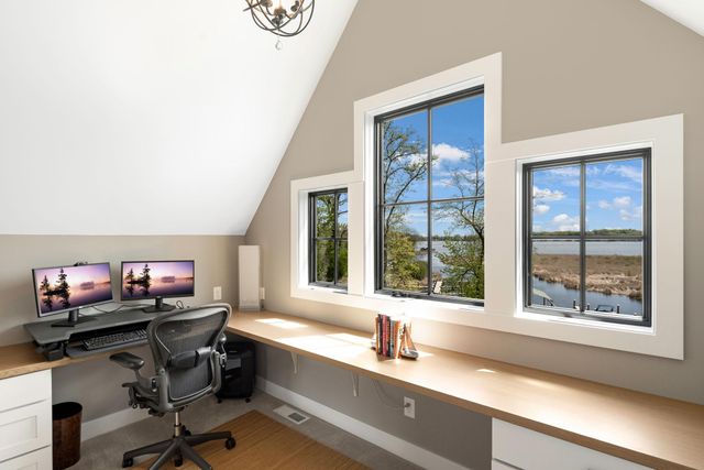 3752 Woodland Cove Parkway, Minnetrista, MN 55331