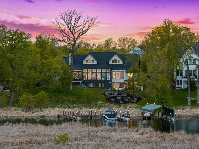 3752 Woodland Cove Parkway, Minnetrista, MN 55331