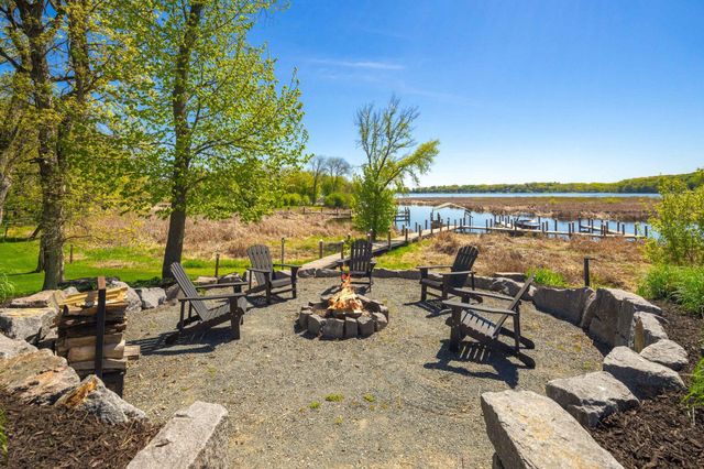 3752 Woodland Cove Parkway, Minnetrista, MN 55331